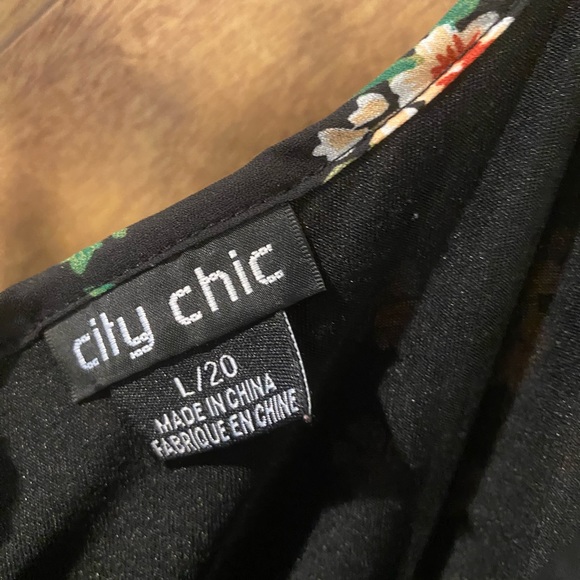 Sundress - Picture 4 of 6